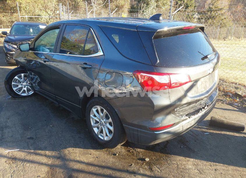 Photo 3 of 2021 Chevrolet Equinox FWD LT (VIN 2GNAXKEV6M6134807)