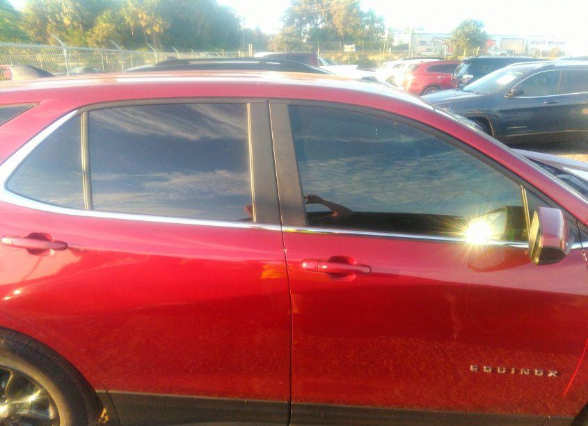 Photo 13 of 2021 Chevrolet Equinox FWD LT (VIN 2GNAXKEV6M6141398)