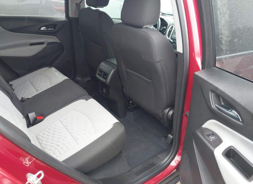 Photo 8 of 2021 Chevrolet Equinox FWD LT (VIN 2GNAXKEV6M6141398)