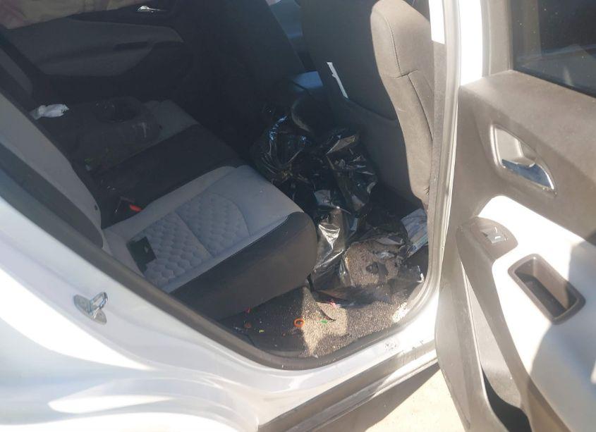 Photo 8 of 2019 Chevrolet Equinox LT (VIN 2GNAXKEV7K6132738)