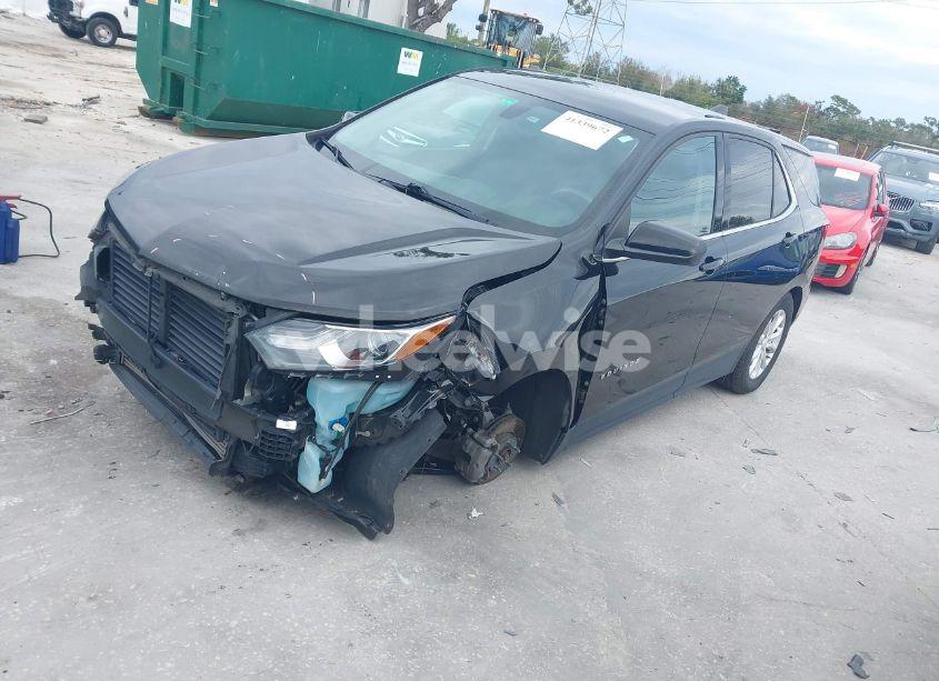 Photo 2 of 2019 Chevrolet Equinox LT (VIN 2GNAXKEV7K6306730)