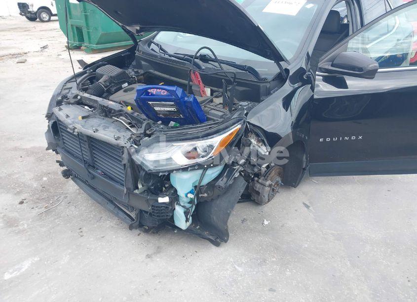 Photo 6 of 2019 Chevrolet Equinox LT (VIN 2GNAXKEV7K6306730)