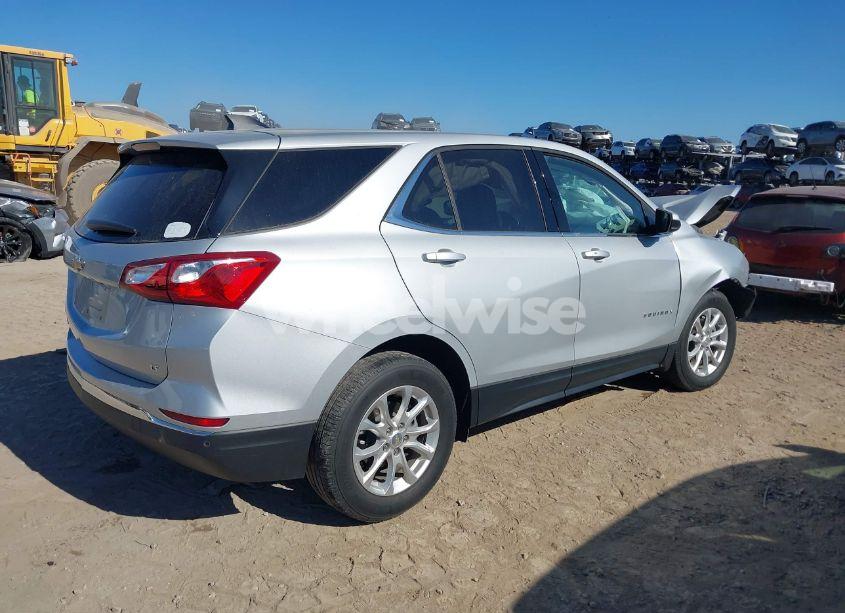 Photo 4 of 2020 Chevrolet Equinox FWD LT 1.5L TURBO (VIN 2GNAXKEV7L6145717)