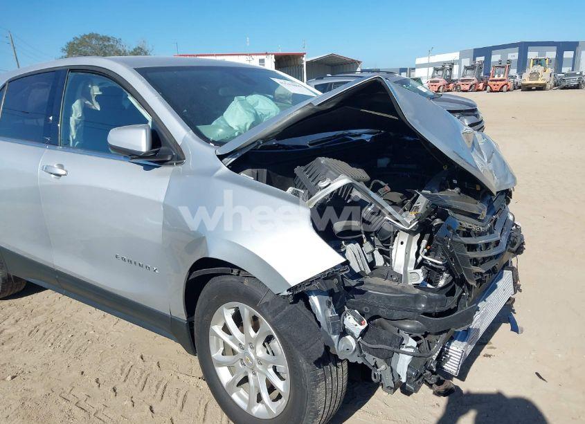 Photo 6 of 2020 Chevrolet Equinox FWD LT 1.5L TURBO (VIN 2GNAXKEV7L6145717)