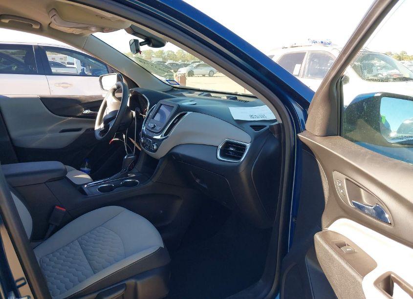 Photo 5 of 2020 Chevrolet Equinox FWD LT 1.5L TURBO (VIN 2GNAXKEV7L6199695)