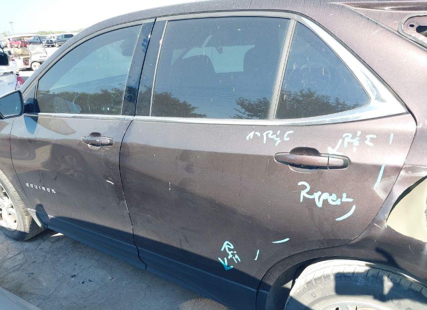 Photo 15 of 2020 Chevrolet Equinox FWD LT 1.5L TURBO (VIN 2GNAXKEV7L6214406)