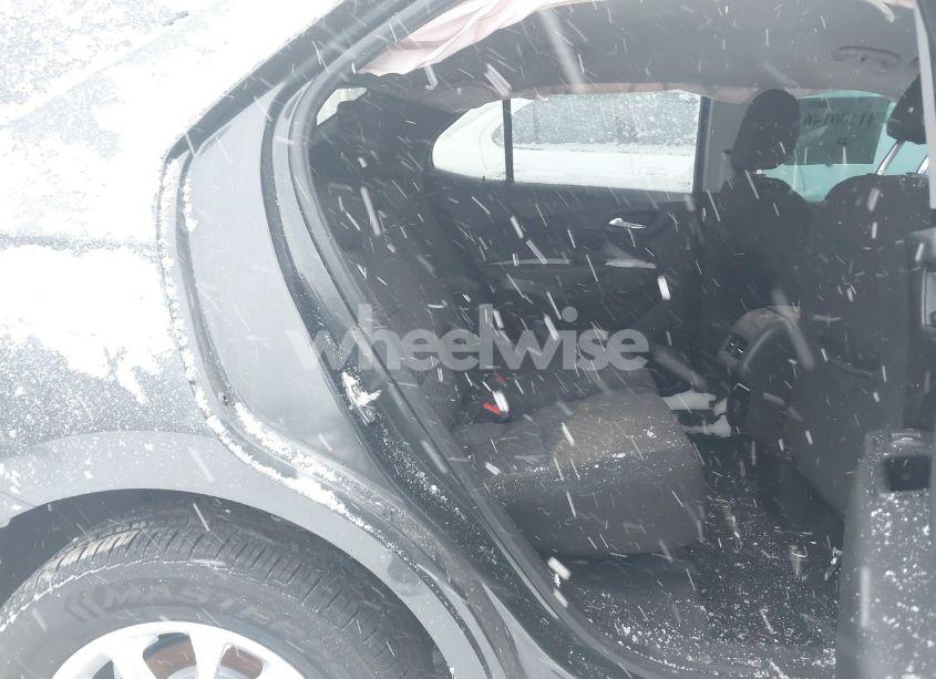 Photo 8 of 2020 Chevrolet Equinox FWD LT 1.5L TURBO (VIN 2GNAXKEV7L6259720)