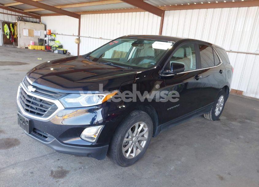 Photo 2 of 2021 Chevrolet Equinox FWD LT (VIN 2GNAXKEV7M6107597)