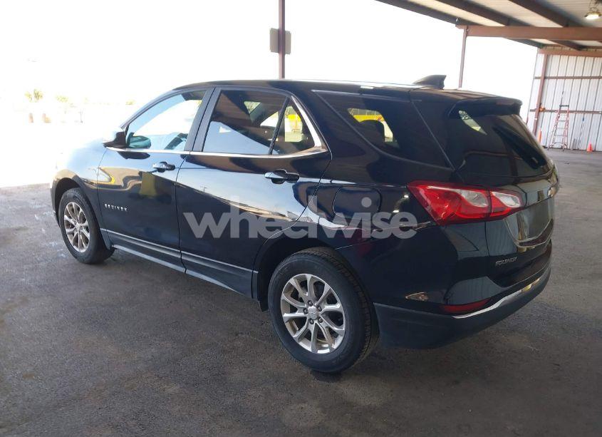 Photo 3 of 2021 Chevrolet Equinox FWD LT (VIN 2GNAXKEV7M6107597)