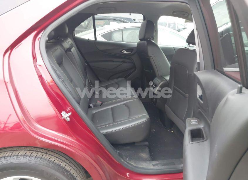 Photo 8 of 2021 Chevrolet Equinox FWD LT (VIN 2GNAXKEV7M6113965)