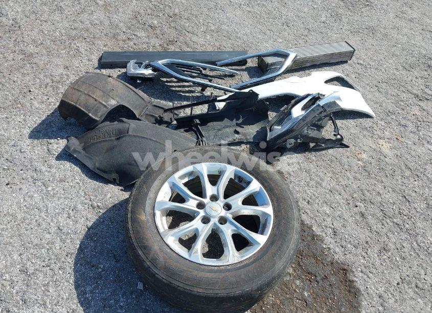 Photo 11 of 2021 Chevrolet Equinox FWD LT (VIN 2GNAXKEV7M6142995)