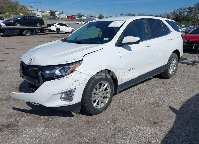 Photo 2 of 2021 Chevrolet Equinox FWD LT (VIN 2GNAXKEV7M6142995)