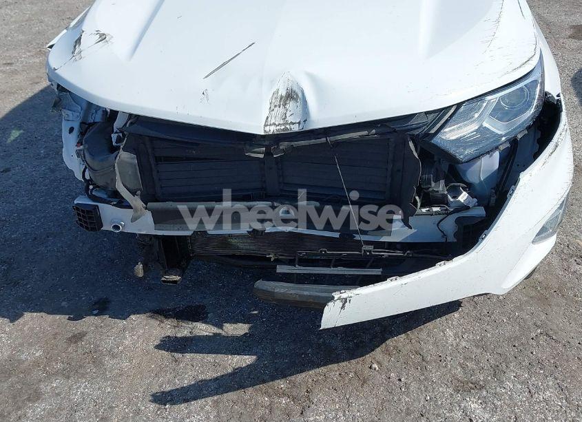 Photo 6 of 2021 Chevrolet Equinox FWD LT (VIN 2GNAXKEV7M6142995)