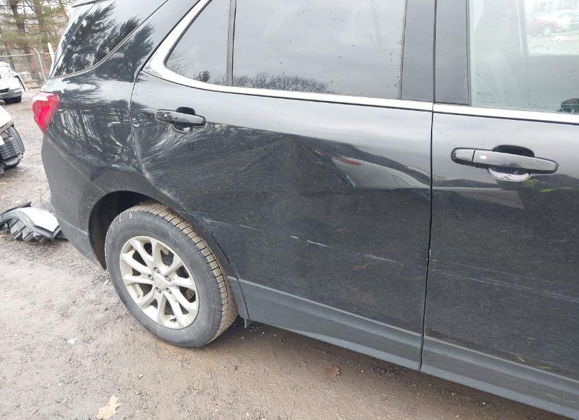 Photo 19 of 2019 Chevrolet Equinox LT (VIN 2GNAXKEV8K6108125)