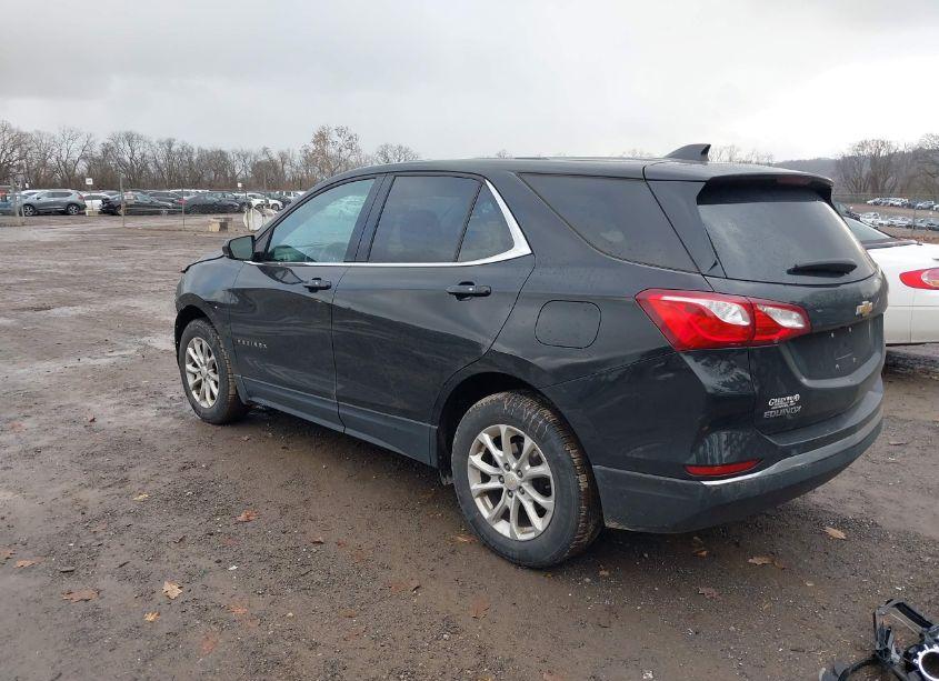 Photo 3 of 2019 Chevrolet Equinox LT (VIN 2GNAXKEV8K6108125)