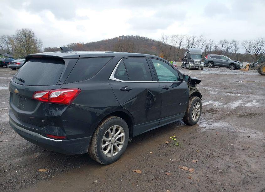 Photo 4 of 2019 Chevrolet Equinox LT (VIN 2GNAXKEV8K6108125)