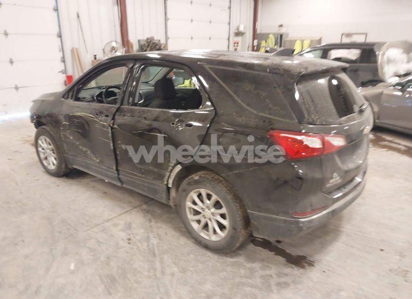 Photo 3 of 2019 Chevrolet Equinox LT (VIN 2GNAXKEV8K6130321)