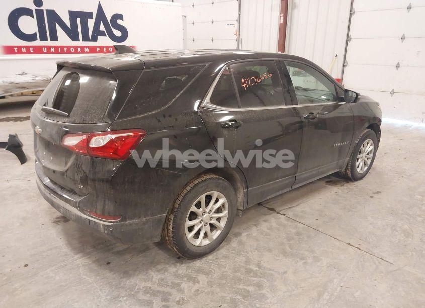 Photo 4 of 2019 Chevrolet Equinox LT (VIN 2GNAXKEV8K6130321)