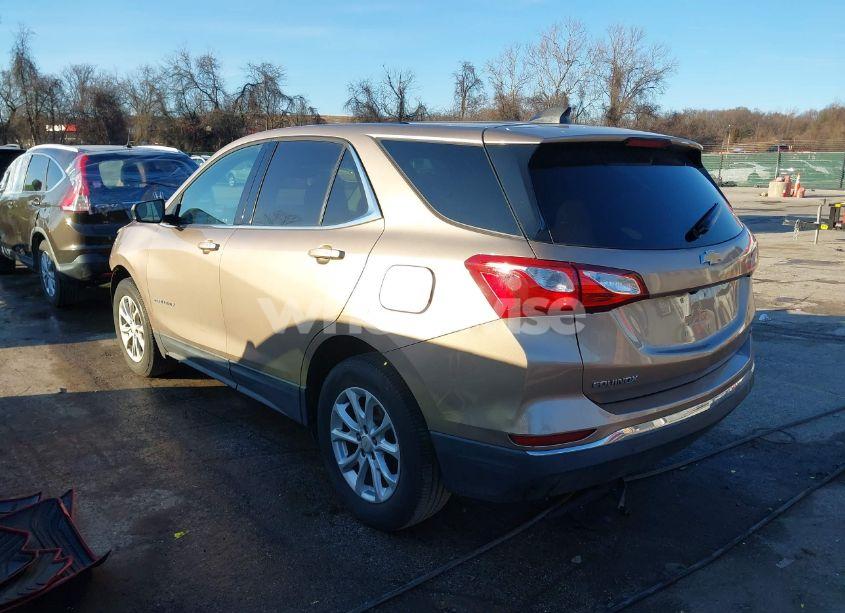 Photo 3 of 2019 Chevrolet Equinox LT (VIN 2GNAXKEV8K6186386)