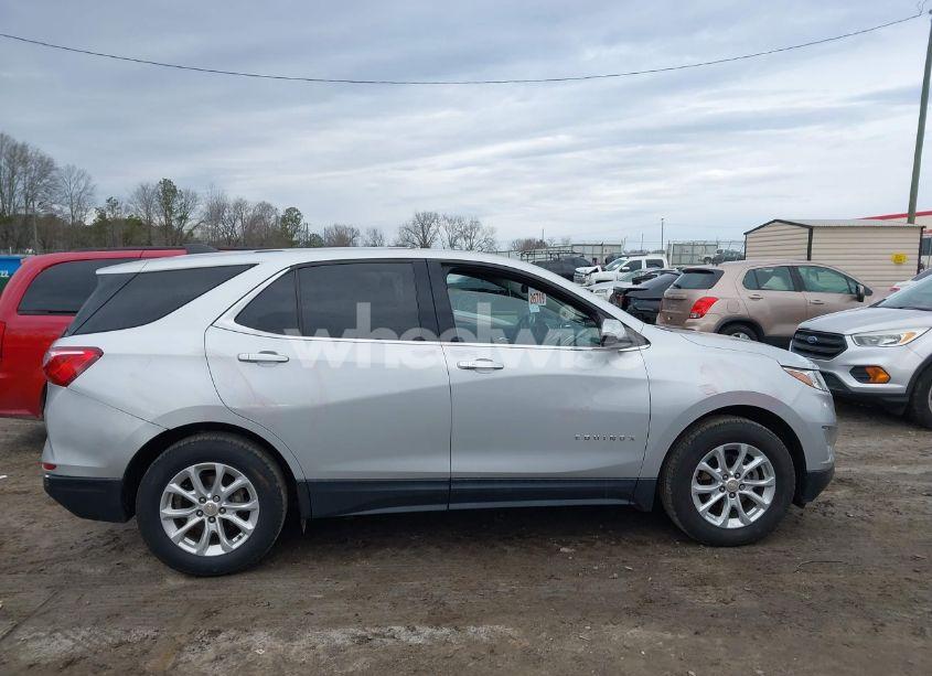 Photo 13 of 2019 Chevrolet Equinox LT (VIN 2GNAXKEV8K6269879)