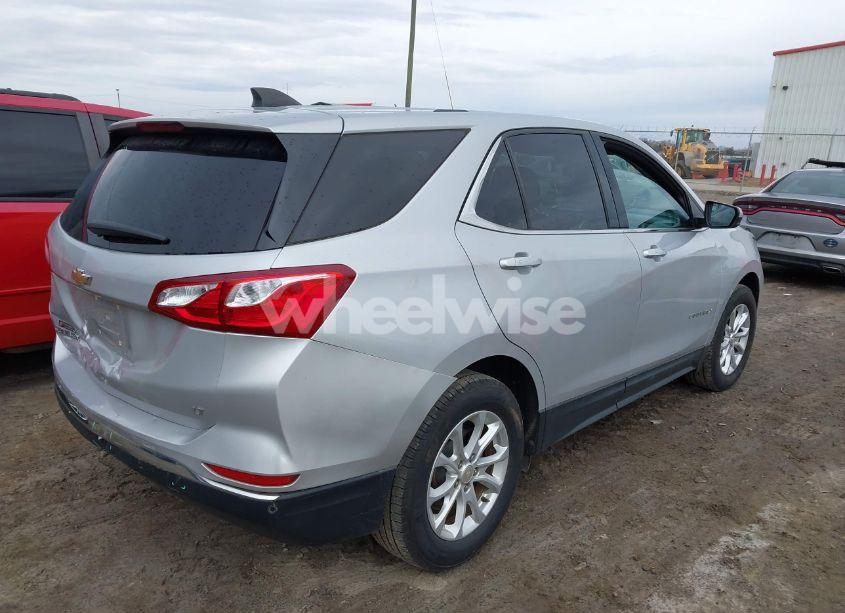 Photo 4 of 2019 Chevrolet Equinox LT (VIN 2GNAXKEV8K6269879)