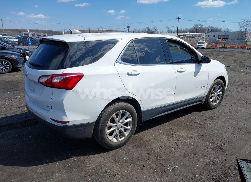 Photo 4 of 2020 Chevrolet Equinox FWD LT 1.5L TURBO (VIN 2GNAXKEV8L6141918)