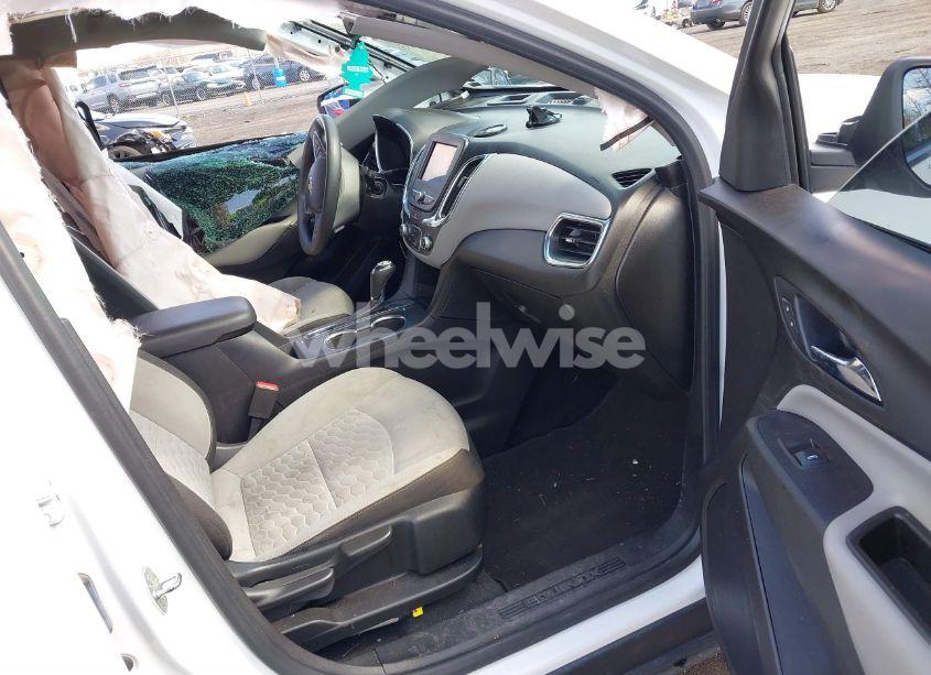 Photo 5 of 2020 Chevrolet Equinox FWD LT 1.5L TURBO (VIN 2GNAXKEV8L6141918)