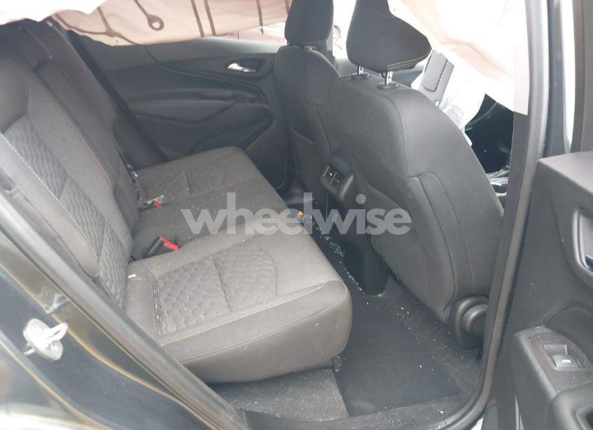 Photo 8 of 2020 Chevrolet Equinox FWD LT 1.5L TURBO (VIN 2GNAXKEV8L6169072)