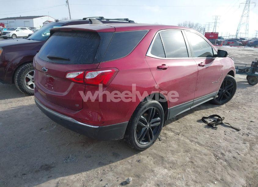 Photo 4 of 2021 Chevrolet Equinox FWD LT (VIN 2GNAXKEV8M6118138)