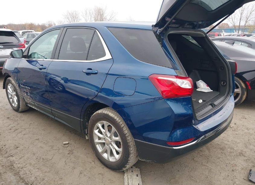 Photo 3 of 2021 Chevrolet Equinox FWD LT (VIN 2GNAXKEV8M6150250)