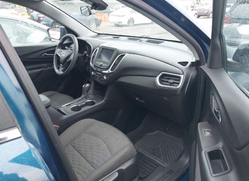 Photo 5 of 2021 Chevrolet Equinox FWD LT (VIN 2GNAXKEV8M6150250)