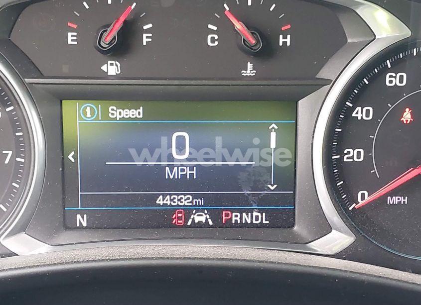 Photo 15 of 2022 Chevrolet Equinox FWD LT (VIN 2GNAXKEV8N6107934)