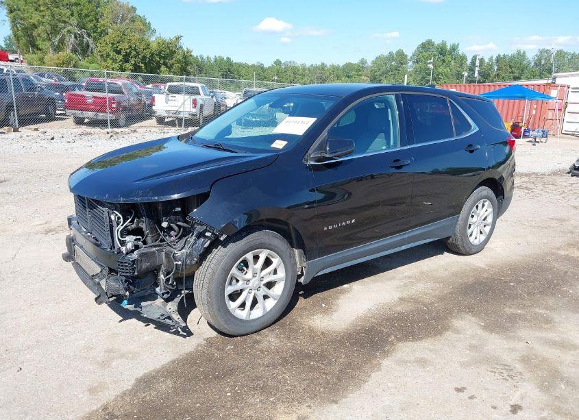Photo 2 of 2019 Chevrolet Equinox LT (VIN 2GNAXKEV9K6116220)