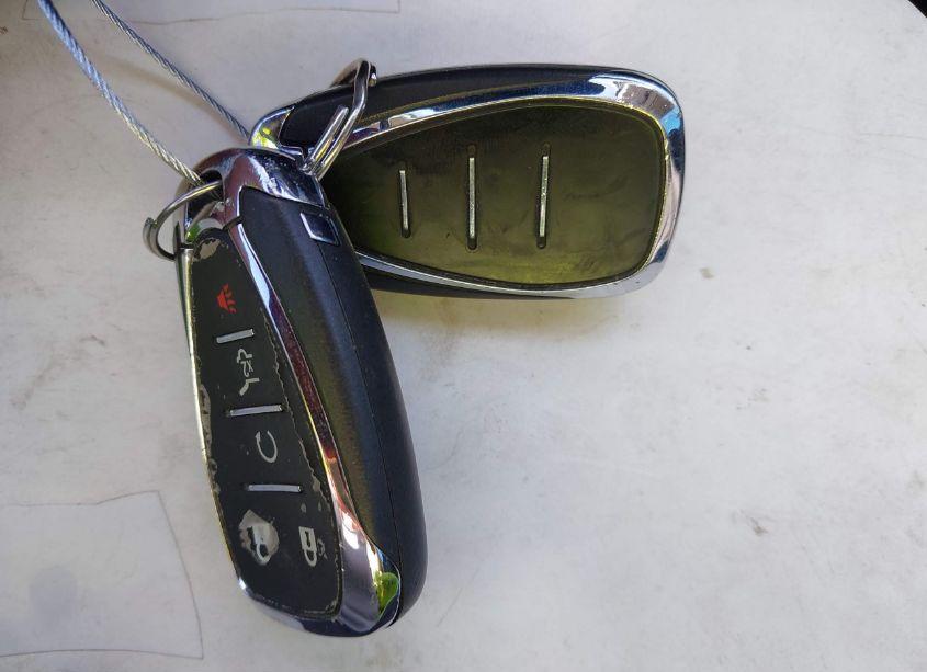 Photo 11 of 2019 Chevrolet Equinox LT (VIN 2GNAXKEV9K6192309)