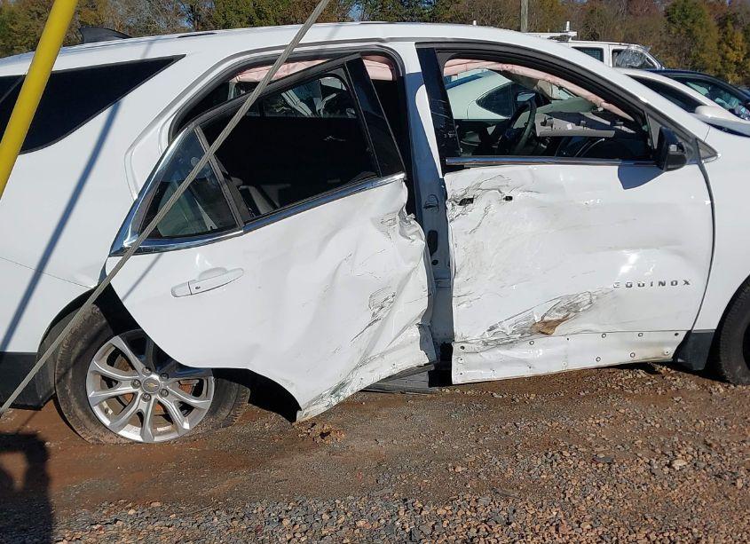 Photo 6 of 2019 Chevrolet Equinox LT (VIN 2GNAXKEV9K6205169)