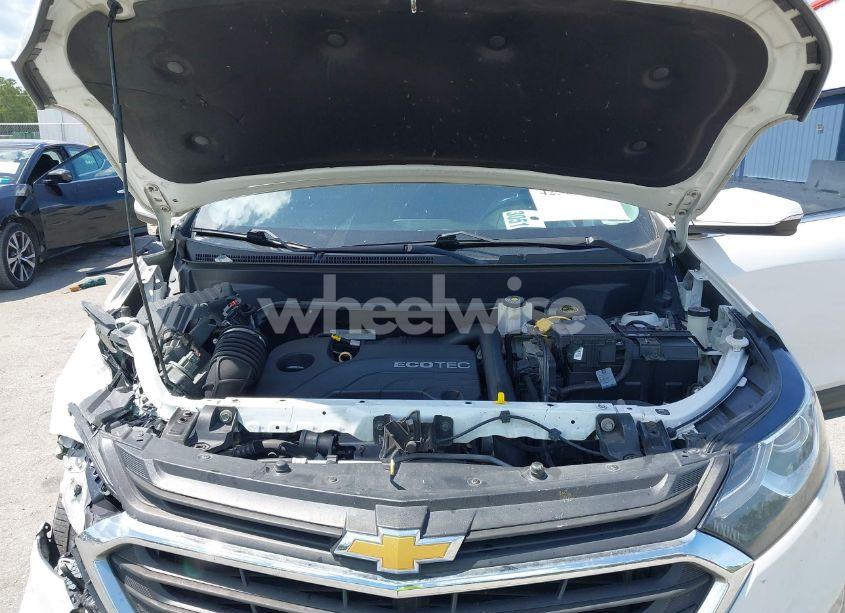 Photo 10 of 2019 Chevrolet Equinox LT (VIN 2GNAXKEV9K6252511)