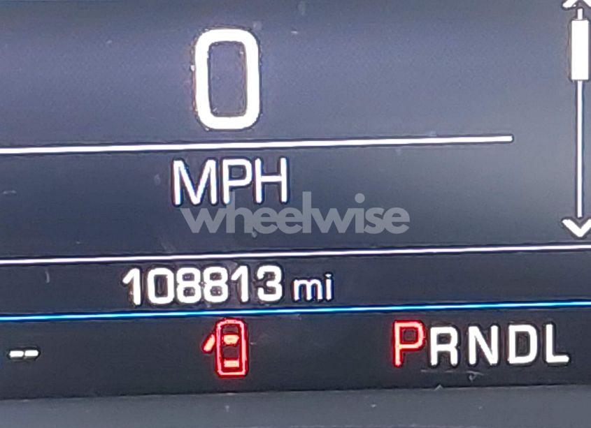 Photo 15 of 2019 Chevrolet Equinox LT (VIN 2GNAXKEV9K6252511)