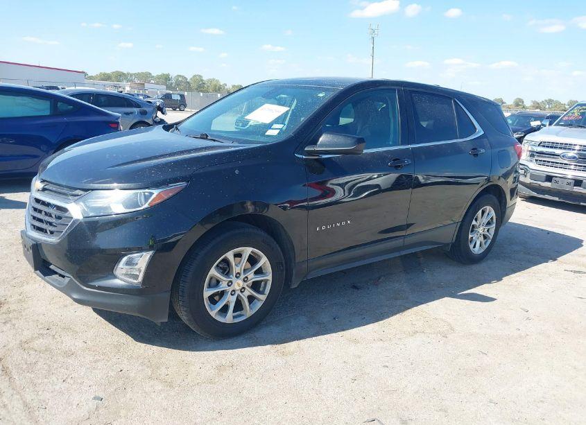 Photo 2 of 2019 Chevrolet Equinox LT (VIN 2GNAXKEV9K6256817)