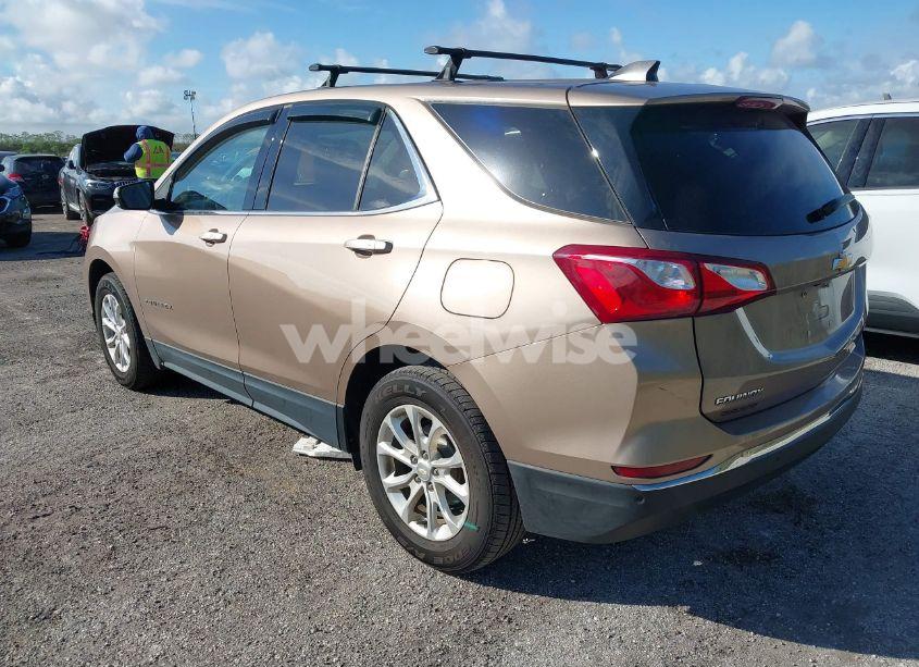 Photo 3 of 2019 Chevrolet Equinox LT (VIN 2GNAXKEV9K6292488)