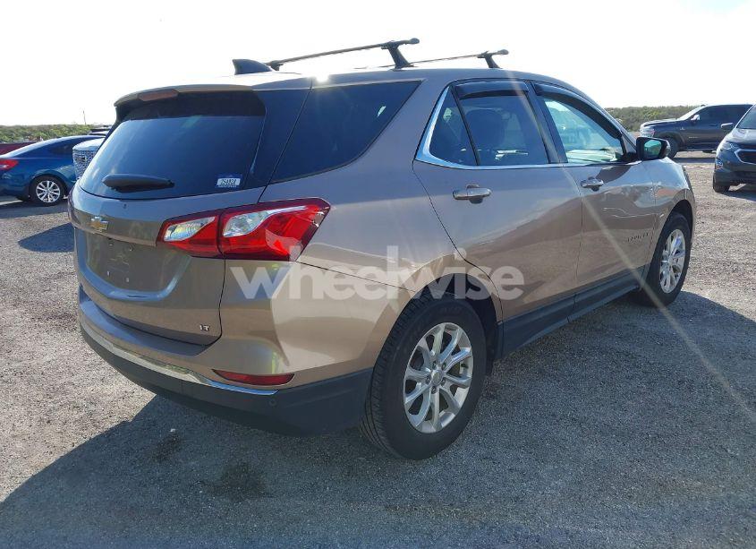 Photo 4 of 2019 Chevrolet Equinox LT (VIN 2GNAXKEV9K6292488)