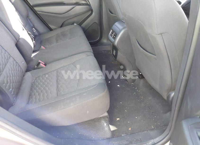 Photo 8 of 2019 Chevrolet Equinox LT (VIN 2GNAXKEV9K6292488)