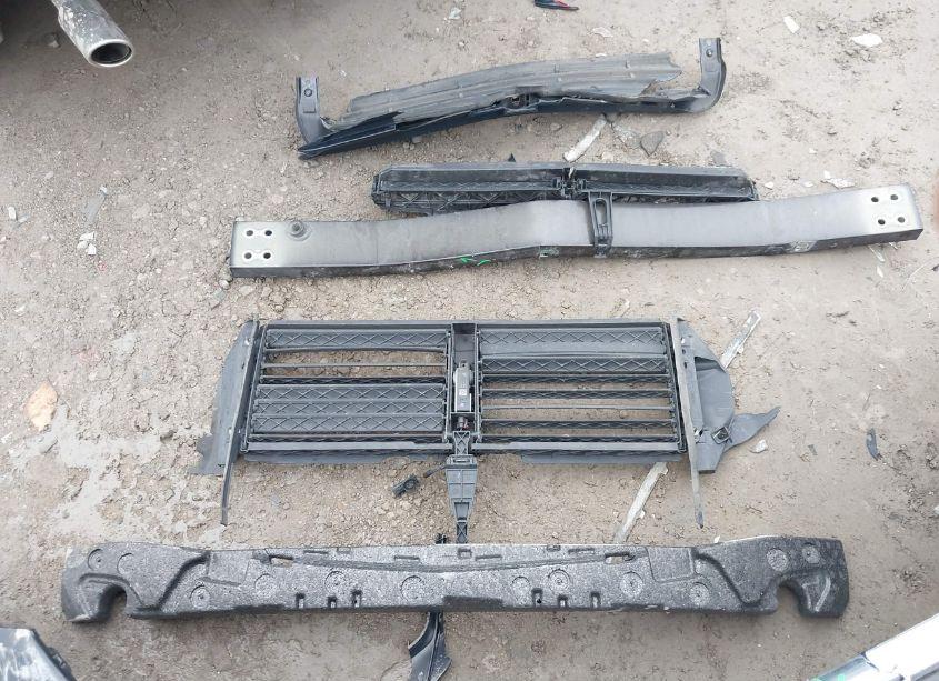 Photo 18 of 2019 Chevrolet Equinox LT (VIN 2GNAXKEV9K6301447)