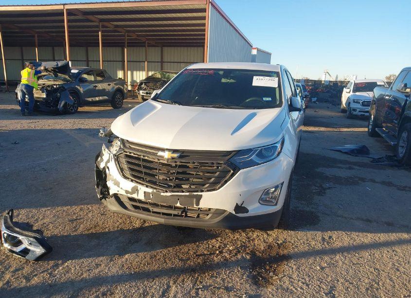 Photo 2 of 2019 Chevrolet Equinox LT (VIN 2GNAXKEV9K6307278)