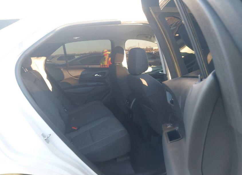 Photo 8 of 2019 Chevrolet Equinox LT (VIN 2GNAXKEV9K6307278)