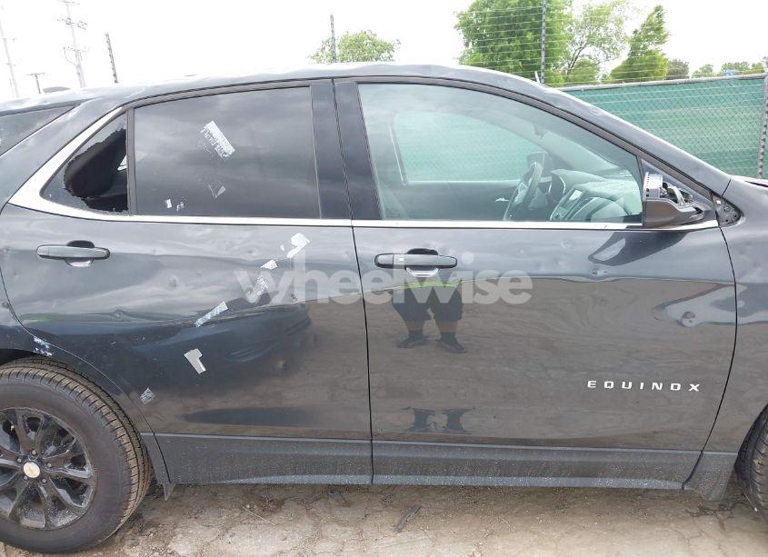 Photo 13 of 2020 Chevrolet Equinox FWD LT 1.5L TURBO (VIN 2GNAXKEV9L6105008)