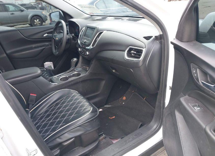 Photo 5 of 2020 Chevrolet Equinox FWD LT 1.5L TURBO (VIN 2GNAXKEV9L6206291)