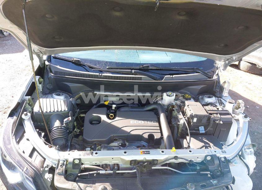 Photo 10 of 2021 Chevrolet Equinox FWD LT (VIN 2GNAXKEV9M6100358)