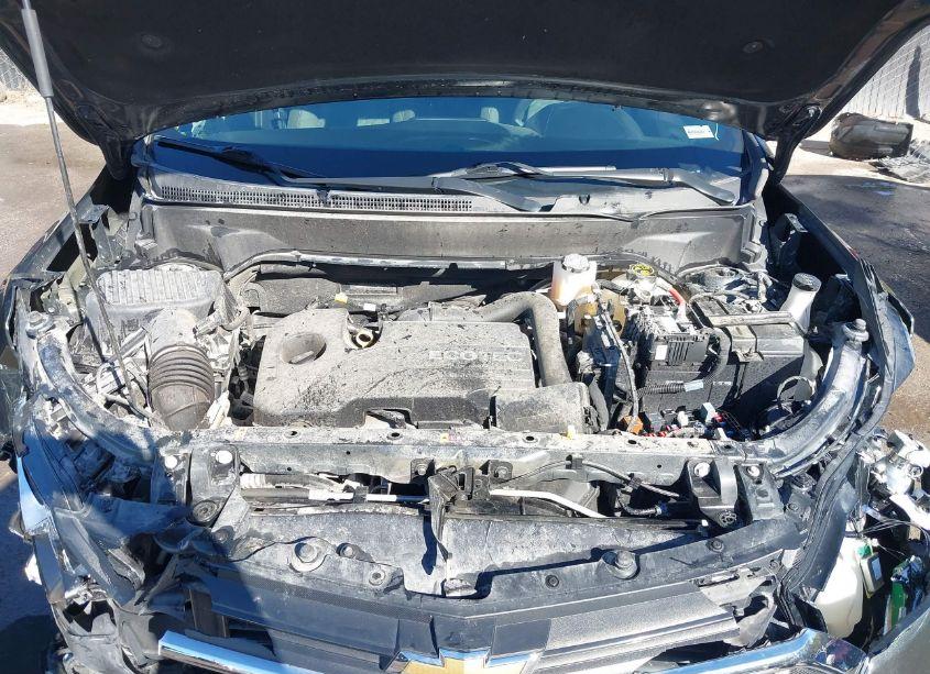 Photo 10 of 2021 Chevrolet Equinox FWD LT (VIN 2GNAXKEV9M6102305)