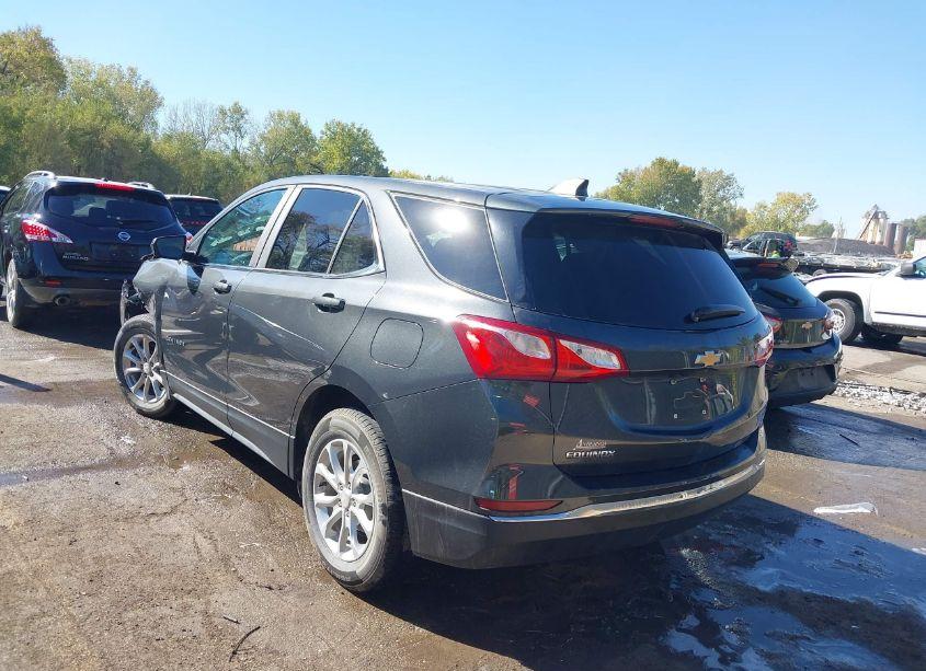 Photo 3 of 2021 Chevrolet Equinox FWD LT (VIN 2GNAXKEV9M6102305)