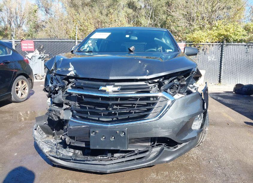 Photo 6 of 2021 Chevrolet Equinox FWD LT (VIN 2GNAXKEV9M6102305)